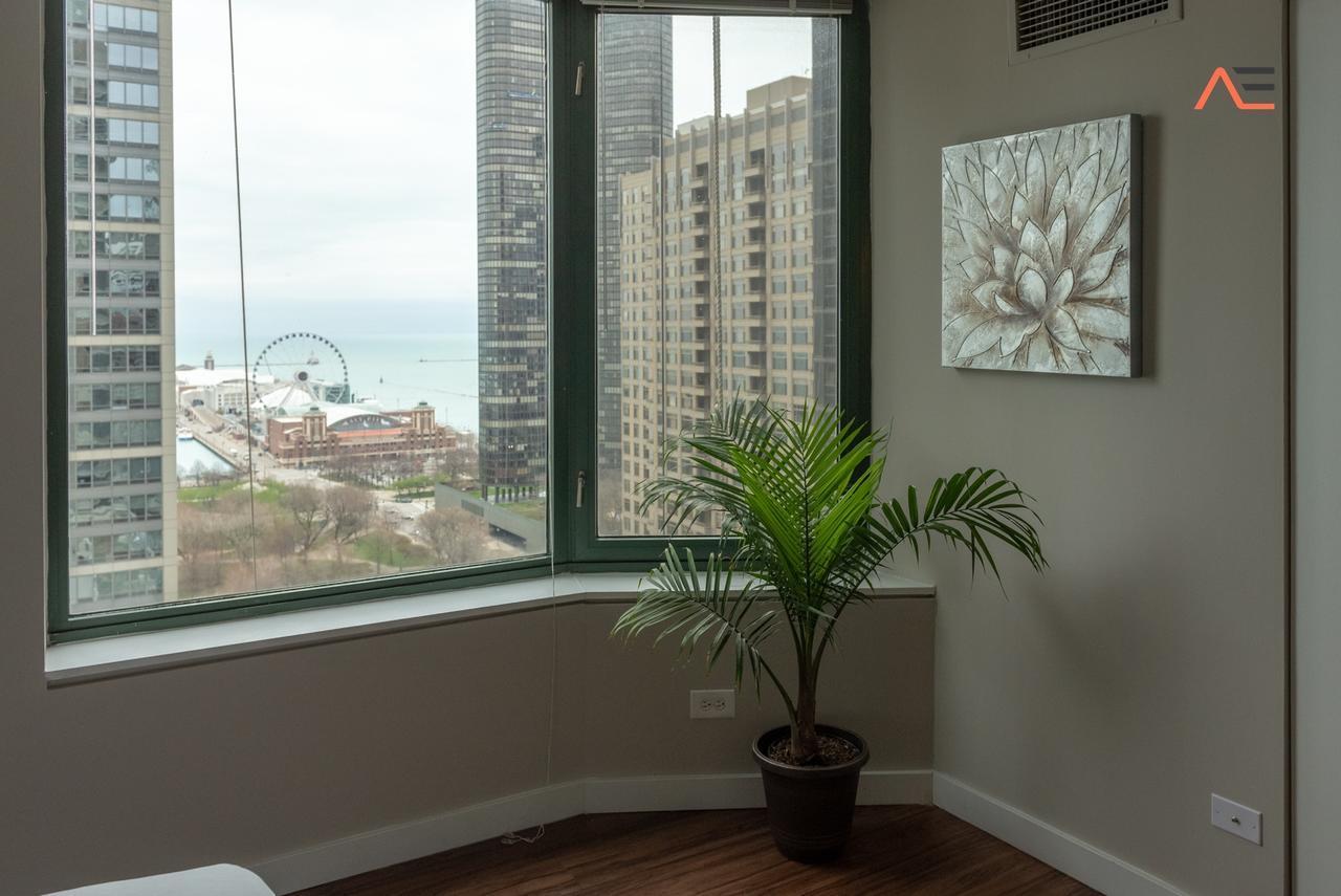 Envitae 3Br Downtown Luxurious Suite Views & Pool Chicago Exterior photo